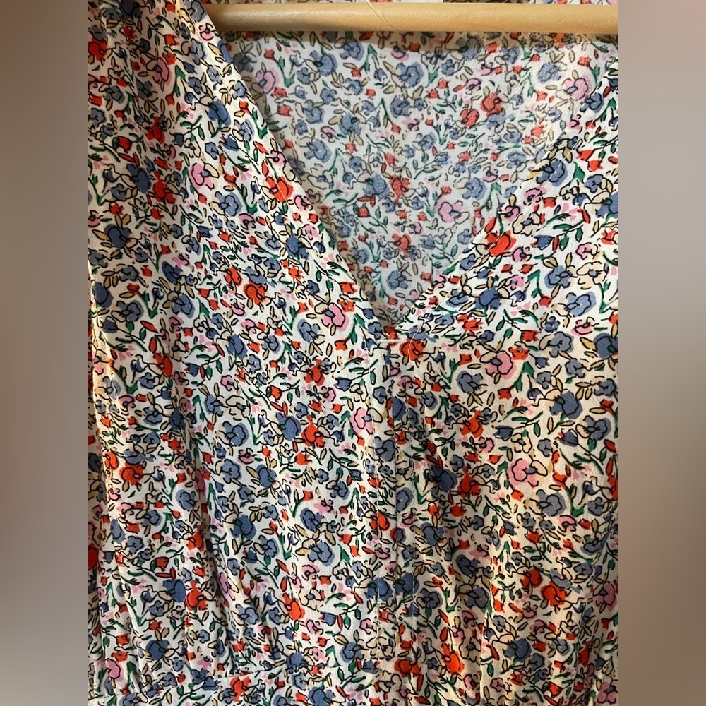LOFT Petite Floral Smocked Waist Dress – Size 00P (NWT) - Picture 3 of 6